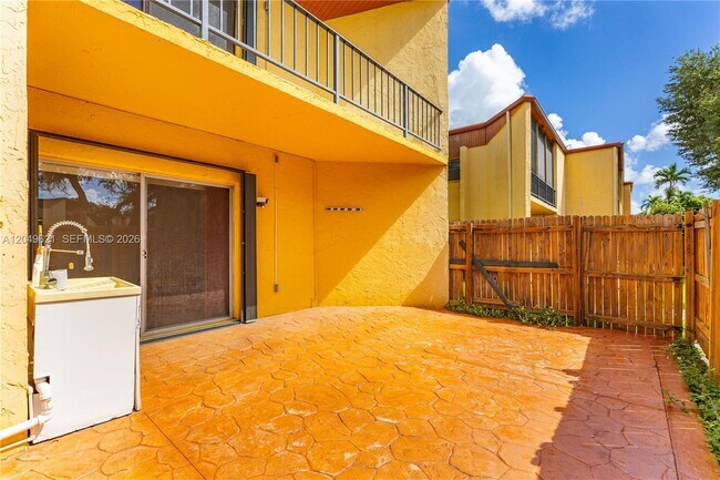 Building Photo - 13745 SW 84th St