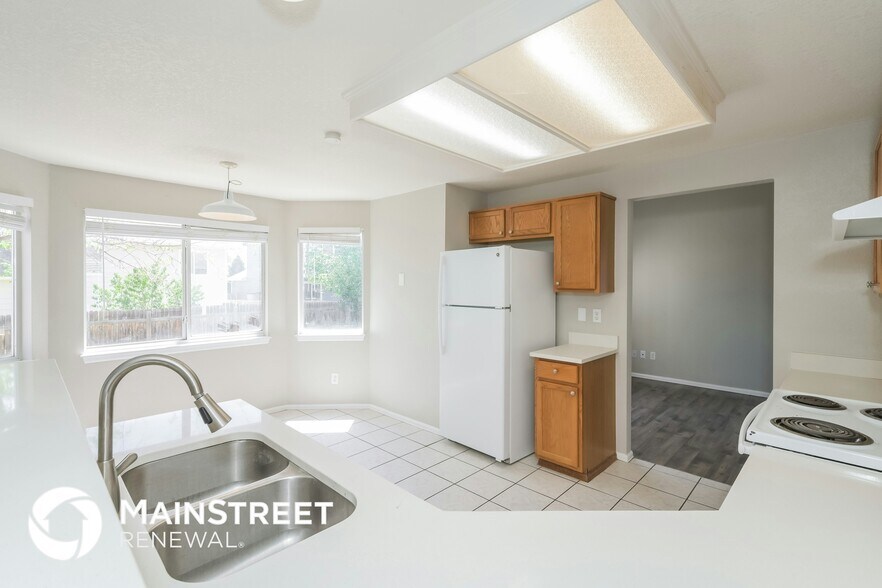 Building Photo - 13140 Raritan Ct
