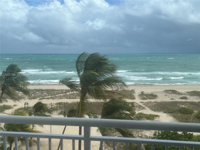 Building Photo - 710 N Ocean Blvd