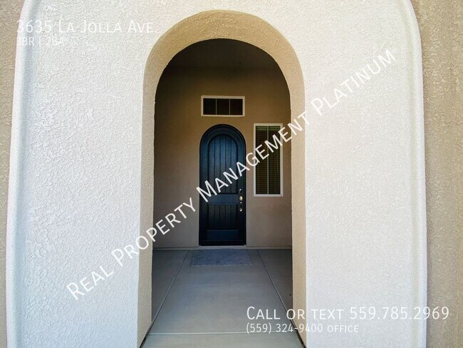 Building Photo - 3635 La Jolla Ave