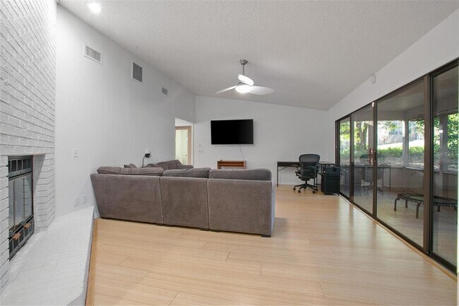 Building Photo - 503 Princewood Dr