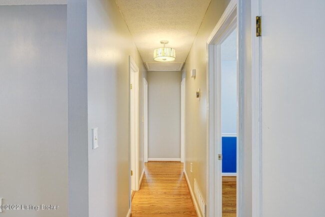 Building Photo - Dellwood Dr.