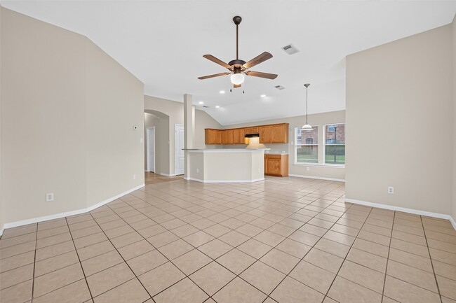 Building Photo - 17230 Hollow Sands Ct