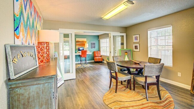 Building Photo - 16339 Stuebner Airline Rd