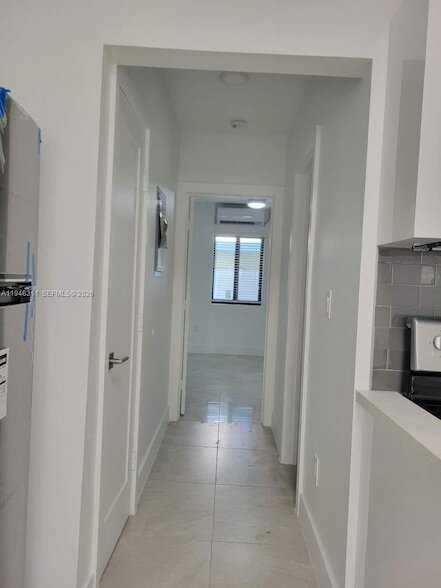 Building Photo - 1735 Calais Dr