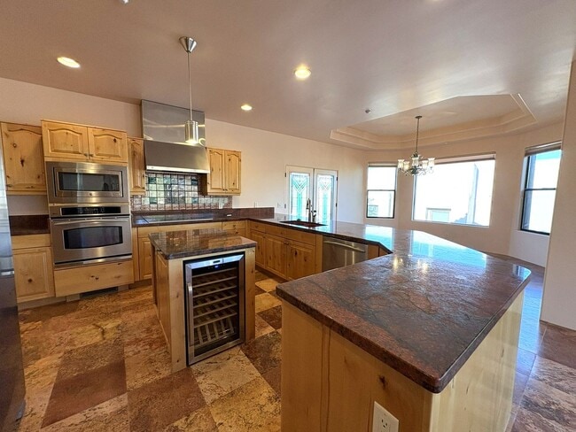 Building Photo - HOUSE - VILLAGE OF OAK CREEK  - THE RIDGE