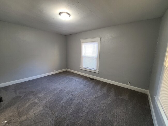 Building Photo - 4054 Byram Ave