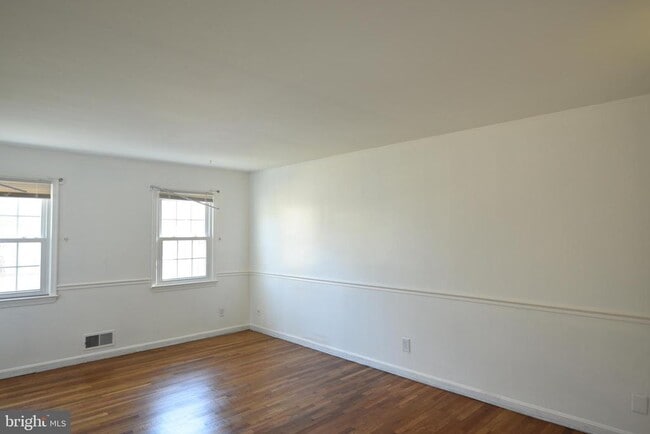 Building Photo - 4036 Trapp Rd