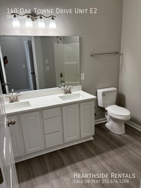 Building Photo - 140 Oak Towne Dr