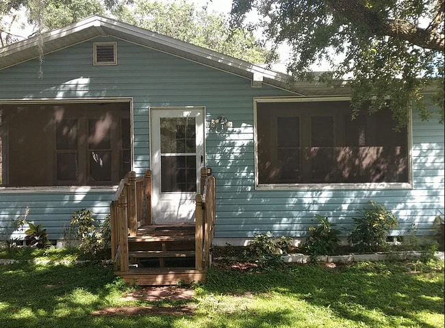 Primary Photo - 1059 Hand Ave