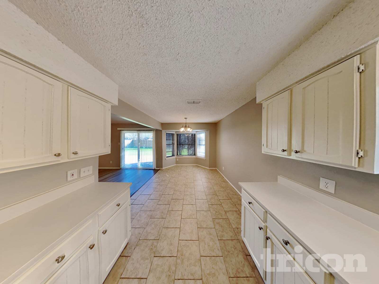 Building Photo - 3029 Meadowmoor St