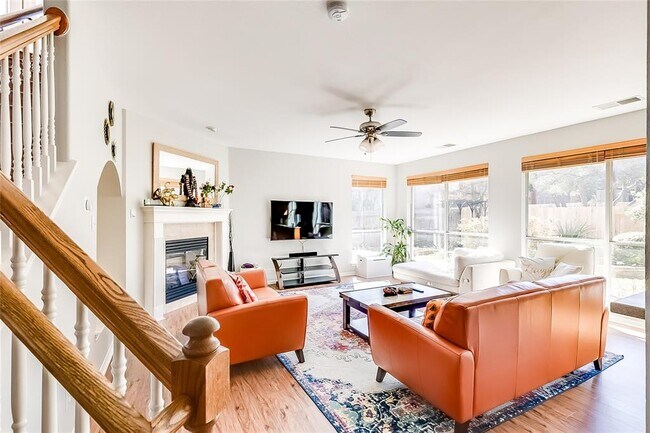 Building Photo - 9001 Sunburst Terrace