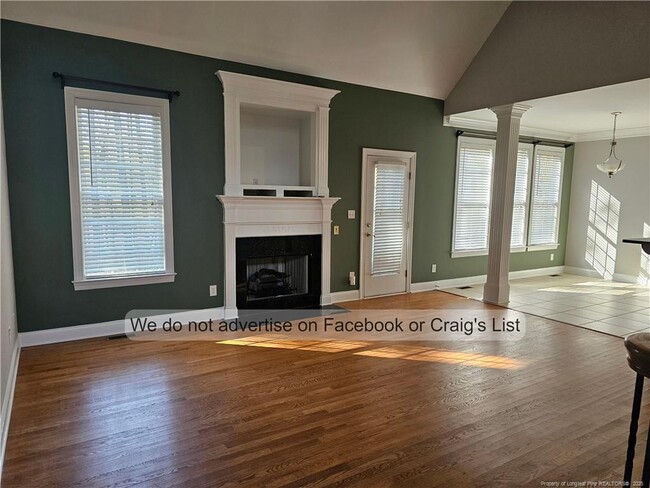 Building Photo - 50 E St