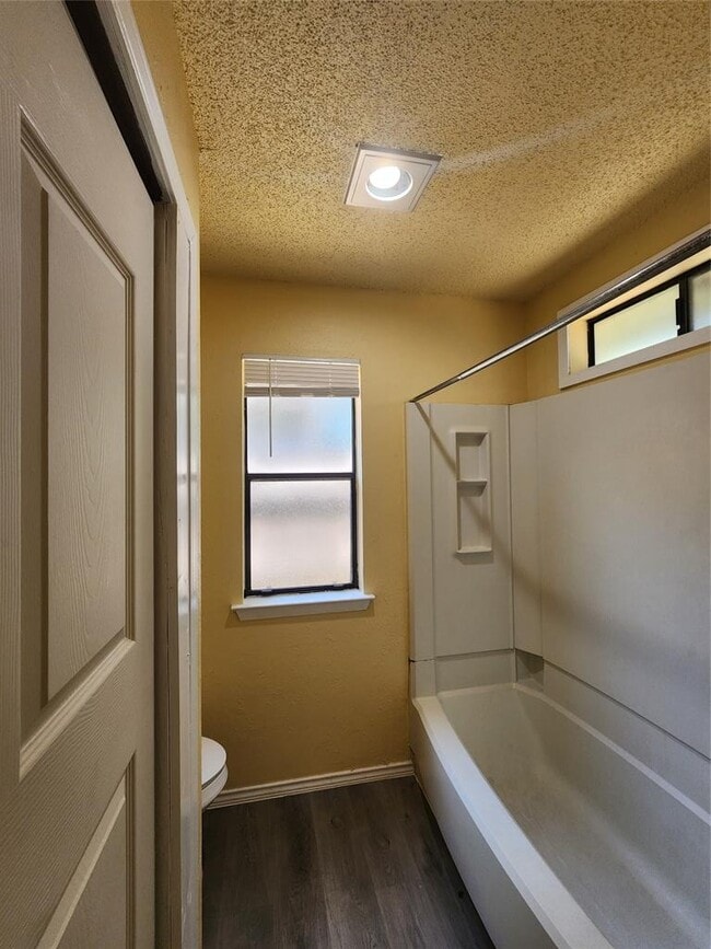 Building Photo - 2610 Garrettson Dr