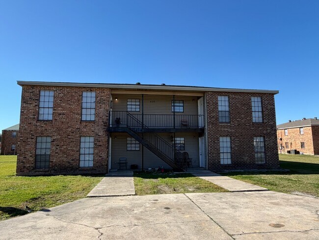 Building Photo - 406 Herbert Rd