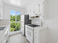 Building Photo - 6828 Fulton Ave