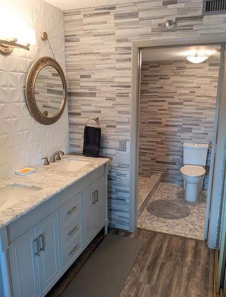 Building Photo - 2238 N Cypress Bend Dr