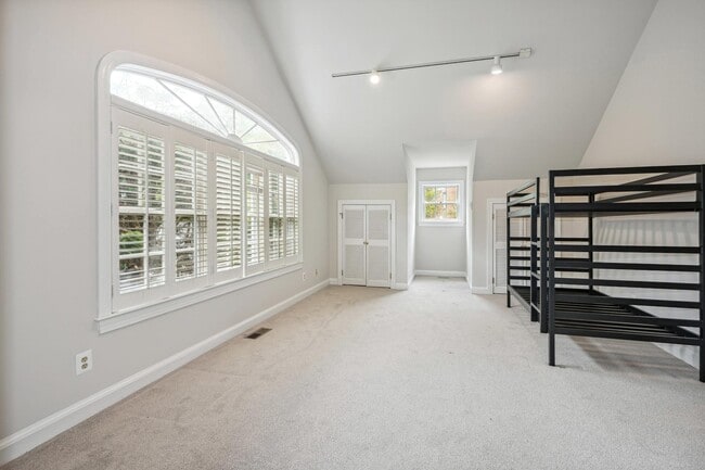 Building Photo - 3525 Williamsburg Ln NW