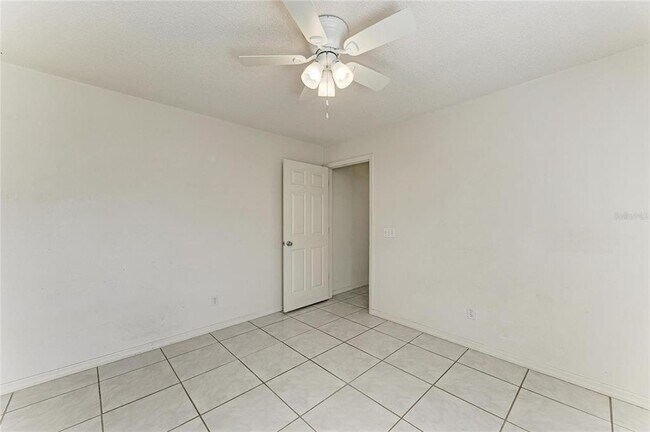 Building Photo - 4805 76th Ct E