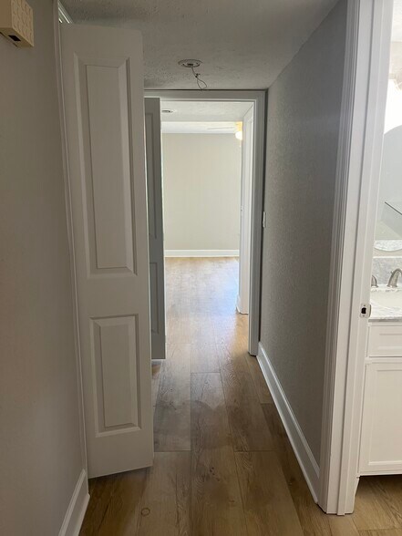 Hall To Primary Bedroom - 16251 Dublin Cir