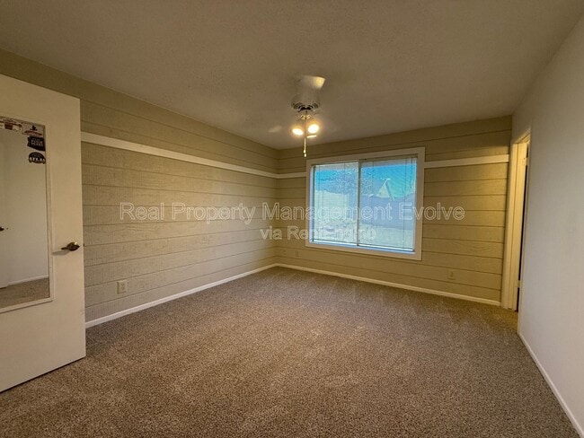 Building Photo - 20831 N 16th Ave