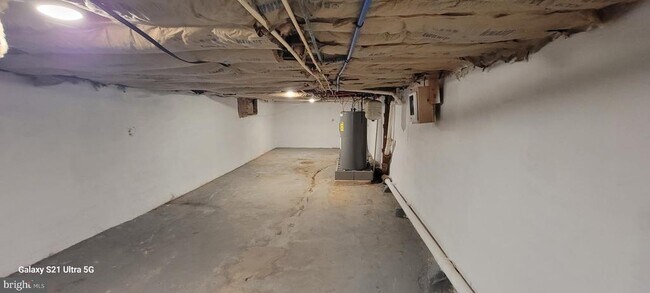 Building Photo - 138 3rd St