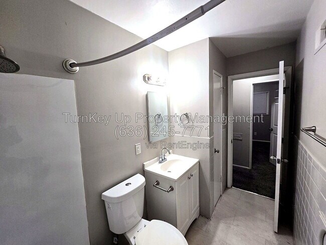Building Photo - 1012 Forestwood Dr
