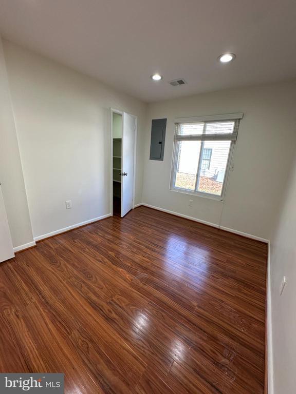 Building Photo - 307 Newman Ct