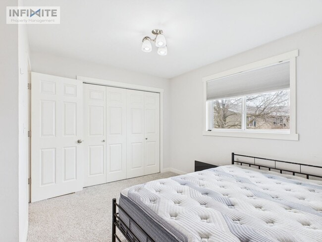 Building Photo - Great Four Bedroom!