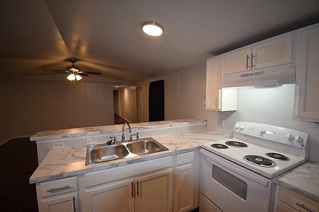 Building Photo - 6000 Spring Creek Rd