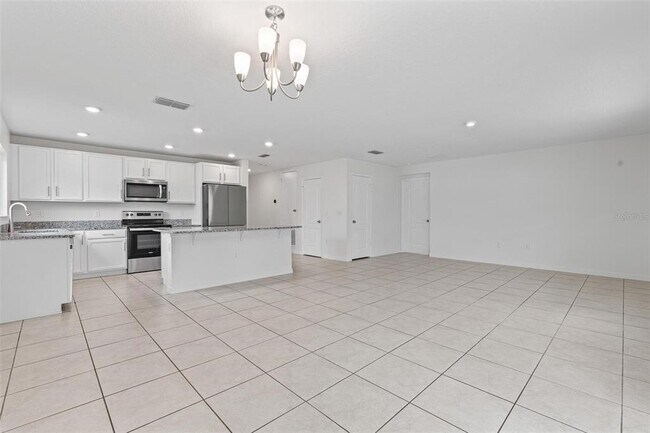 Building Photo - 1557 Venice Ln