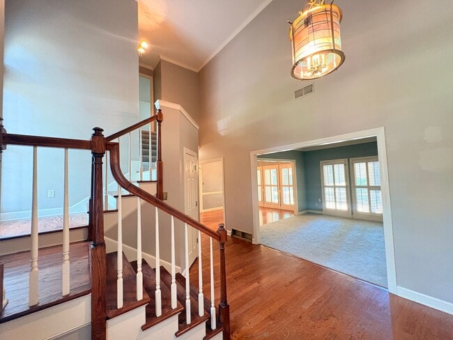 Building Photo - One Of Kind Home In Woodchase Subdivision! Over 3400 Sq Ft! Must have owner's approval on pets, f...