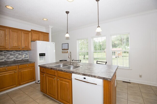 Building Photo - "Charming 3-Bedroom Home with 2 Full Bathrooms in Vass, NC - Spacious and Comfortable Country Liv...