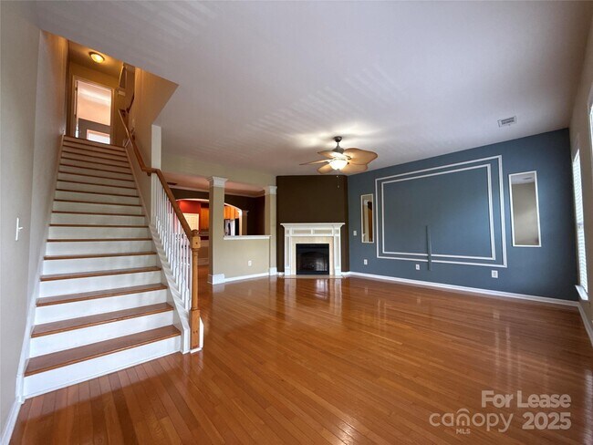 Building Photo - 9245 Belcaro Ln