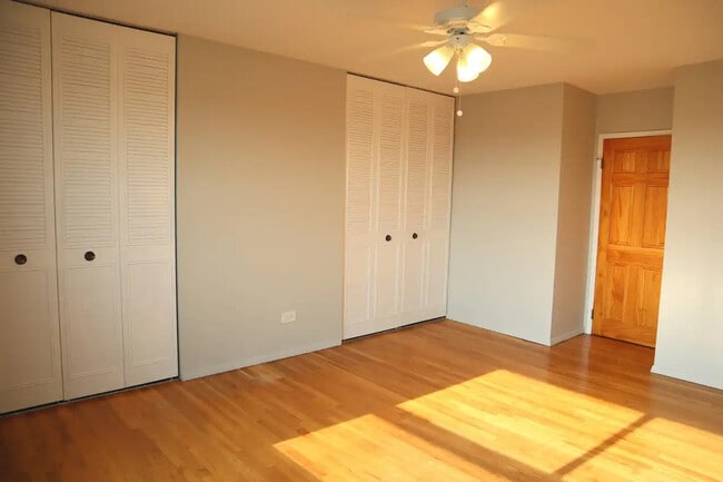 Building Photo - 9009 Golf Rd