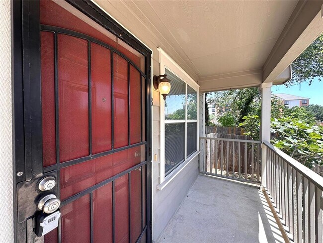 Building Photo - 506 Delmar Ave
