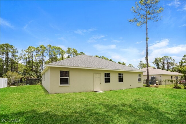 Building Photo - 4459 Glordano Ave