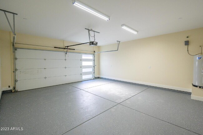 Building Photo - Exclusive Urban Sanctuary—Sophisticated Townhouse in Vibrant Phoenix