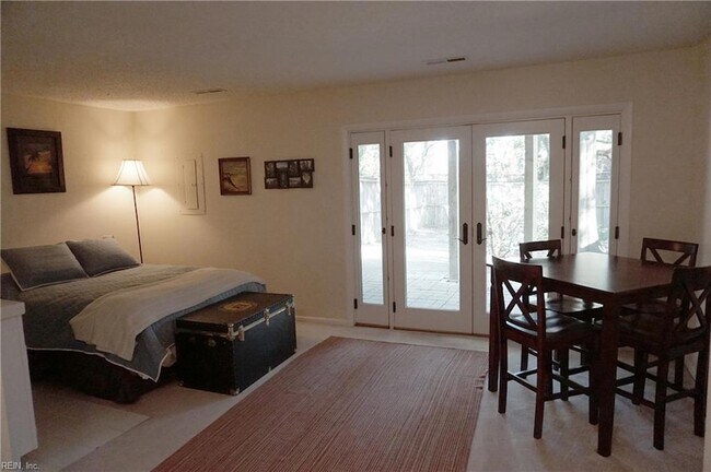 Building Photo - 2312 Kingbird Ln