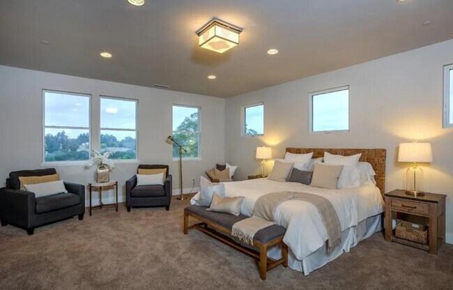 Building Photo - Modern Country Home in Petaluma – 4 Bed, 3...