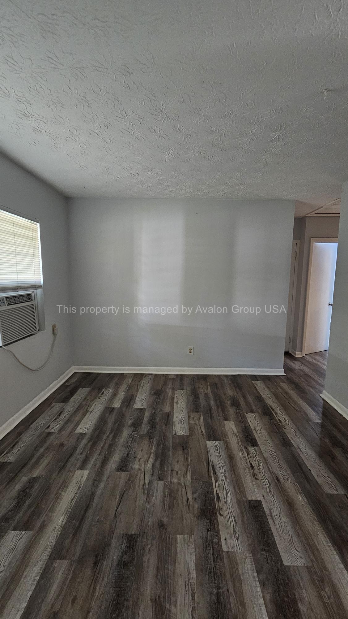 Building Photo - 1131 Lake Shore Blvd