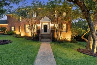 Building Photo - 2922 Thousand Oaks Dr