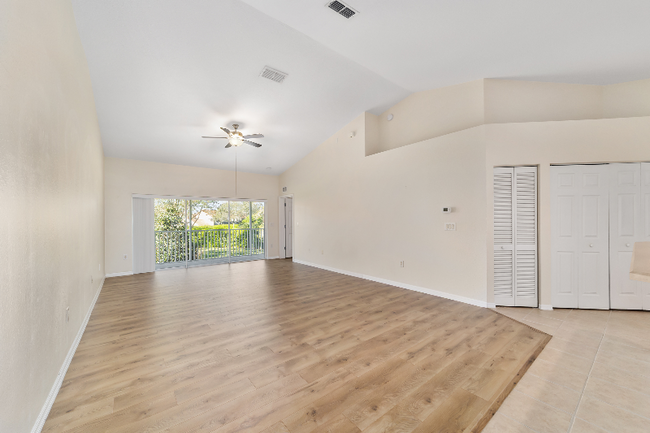 Building Photo - 5436 Admiral Way