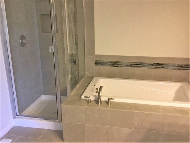 Building Photo - 9128 NE 167th Ct