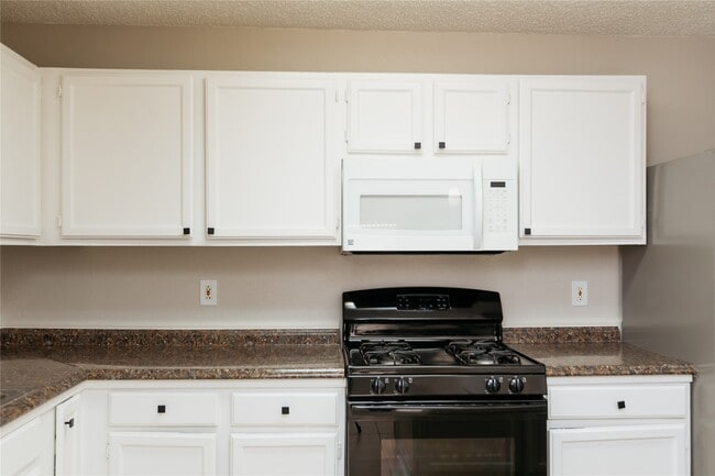Building Photo - 13719 Vira Ln