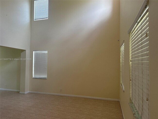 Building Photo - 4383 Laurel Ridge Cir