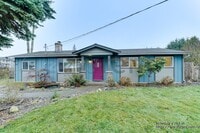 Building Photo - 9516 Holly Dr