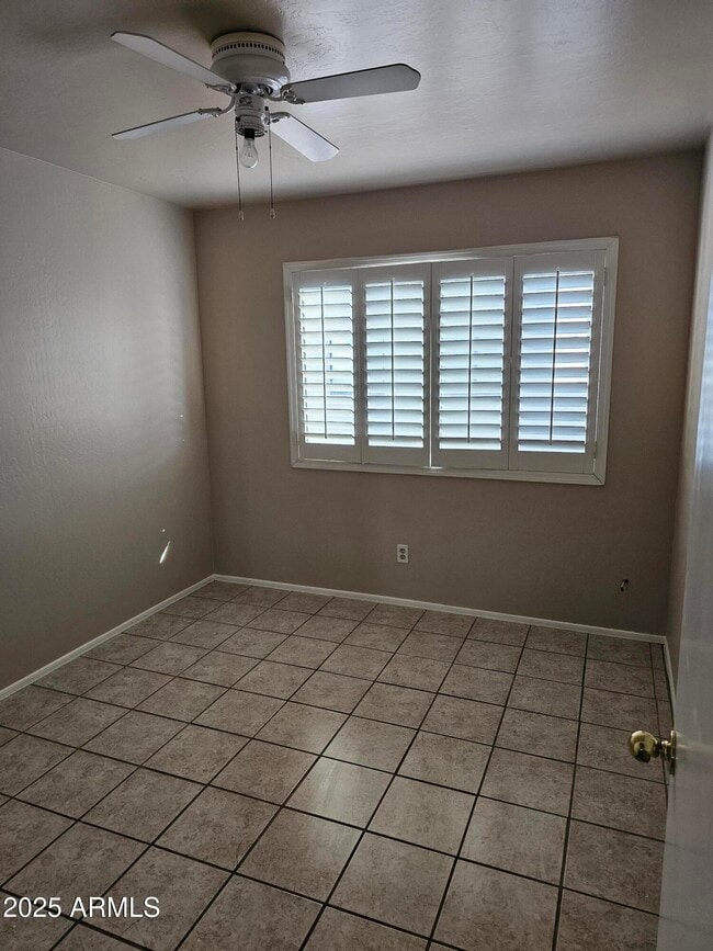 Building Photo - 2571 W Marconi Ave