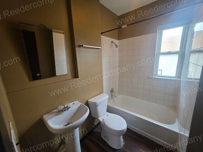 Building Photo - 4854 Tod Ave