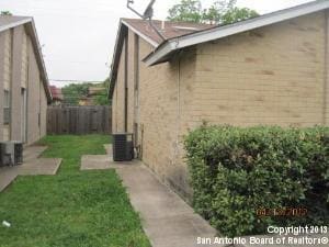 Building Photo - 5515 Lochmoor
